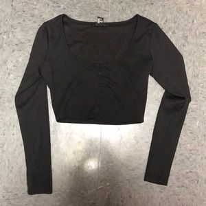 Black long sleeve crop top